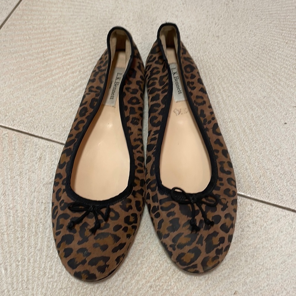 Barely worn lk Bennett flats